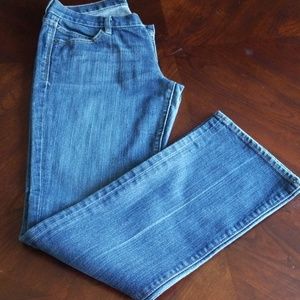 Dova Style BootCut Jeans